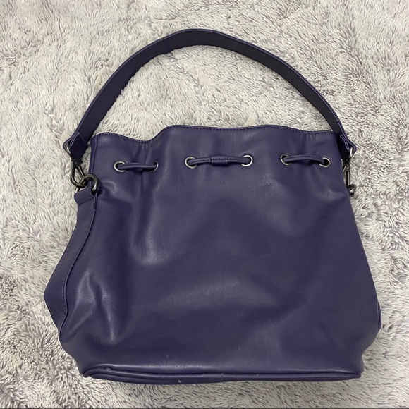 Matt & Nat Bucket Bag - Picture 2 of 5